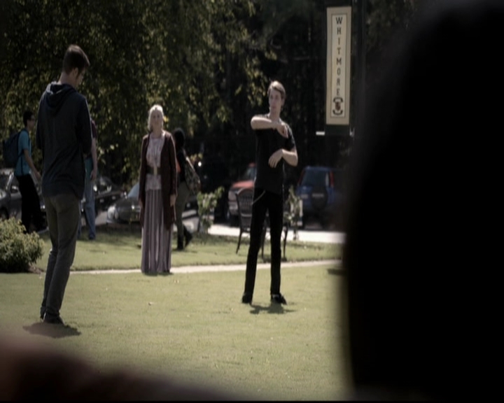 VampireDiariesWorld-dot-org_5x08DeadManOnCampus0283.jpg