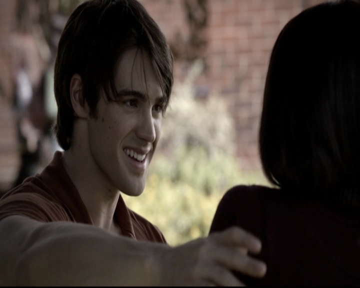 VampireDiariesWorld-dot-org_5x08DeadManOnCampus0296.jpg