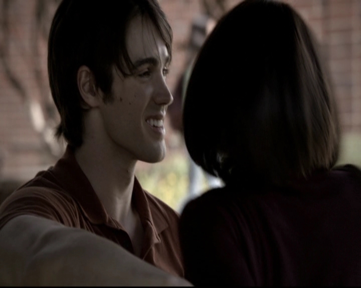 VampireDiariesWorld-dot-org_5x08DeadManOnCampus0297.jpg