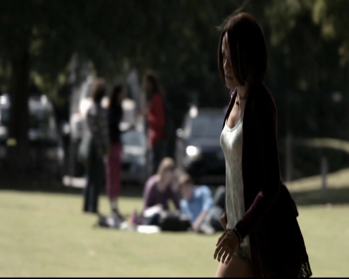 VampireDiariesWorld-dot-org_5x08DeadManOnCampus0303.jpg