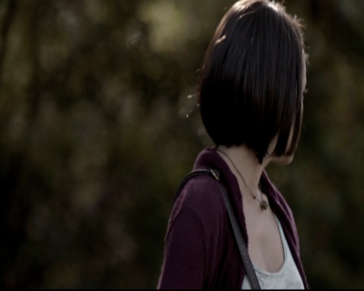 VampireDiariesWorld-dot-org_5x08DeadManOnCampus0316.jpg