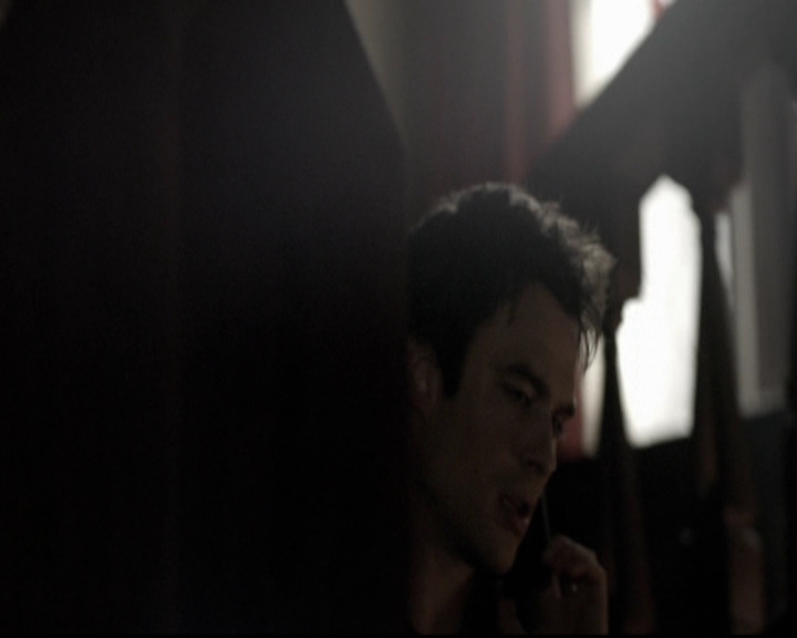 VampireDiariesWorld-dot-org_5x08DeadManOnCampus0336.jpg