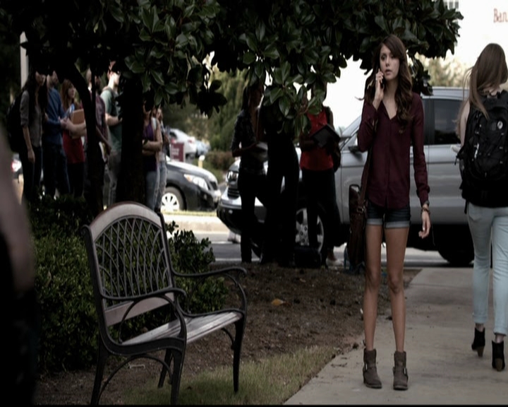 VampireDiariesWorld-dot-org_5x08DeadManOnCampus0337.jpg