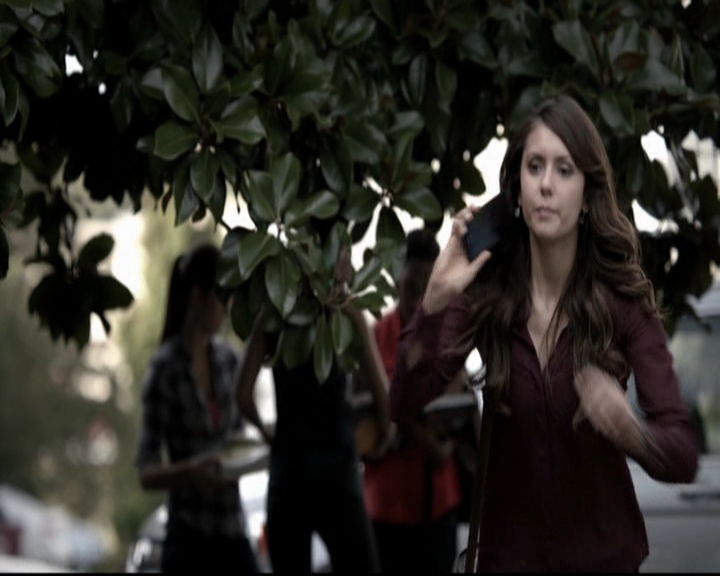 VampireDiariesWorld-dot-org_5x08DeadManOnCampus0339.jpg