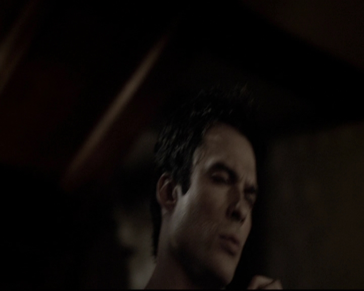 VampireDiariesWorld-dot-org_5x08DeadManOnCampus0346.jpg