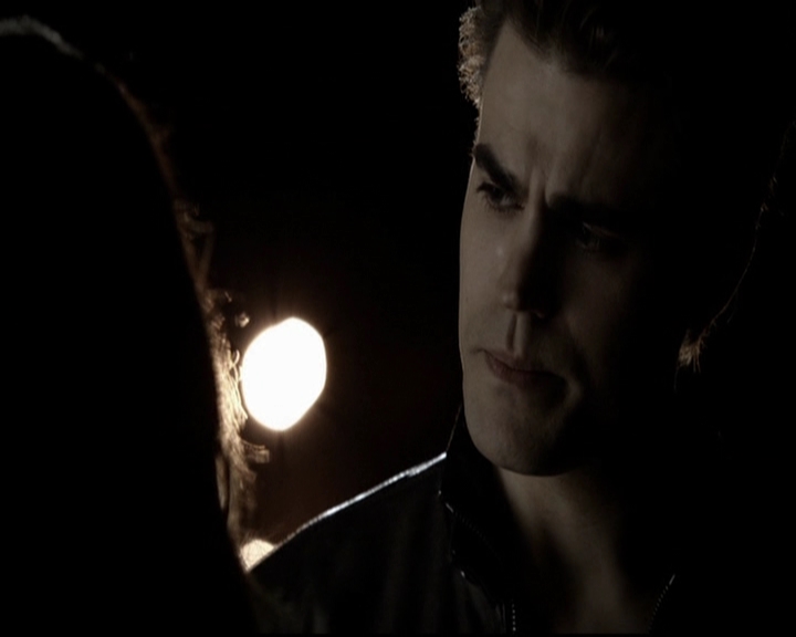 VampireDiariesWorld-dot-org_5x08DeadManOnCampus1955.jpg