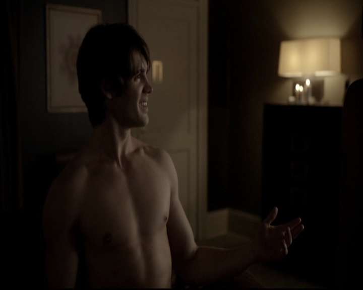 VampireDiariesWorld-dot-org_5x08DeadManOnCampus2044.jpg