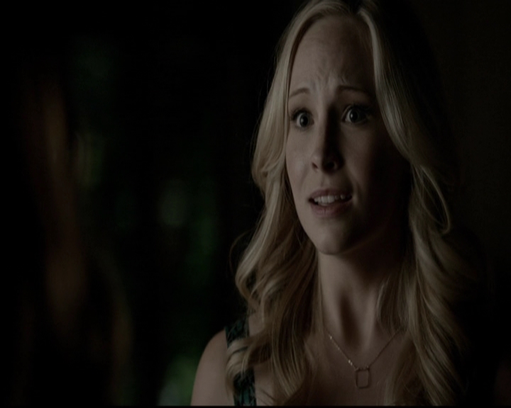 VampireDiariesWorld-dot-org_5x08DeadManOnCampus2189.jpg