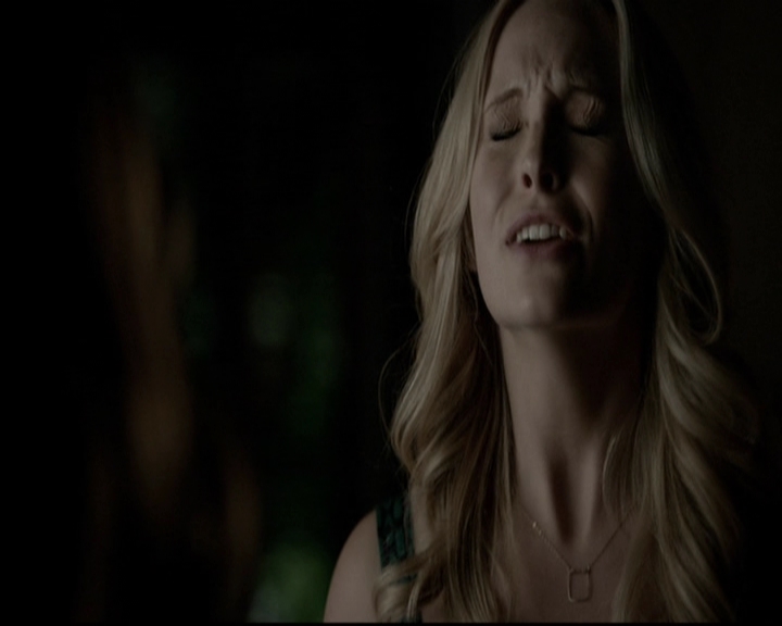 VampireDiariesWorld-dot-org_5x08DeadManOnCampus2191.jpg