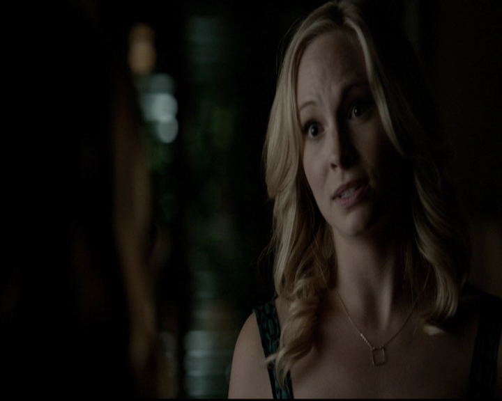 VampireDiariesWorld-dot-org_5x08DeadManOnCampus2202.jpg