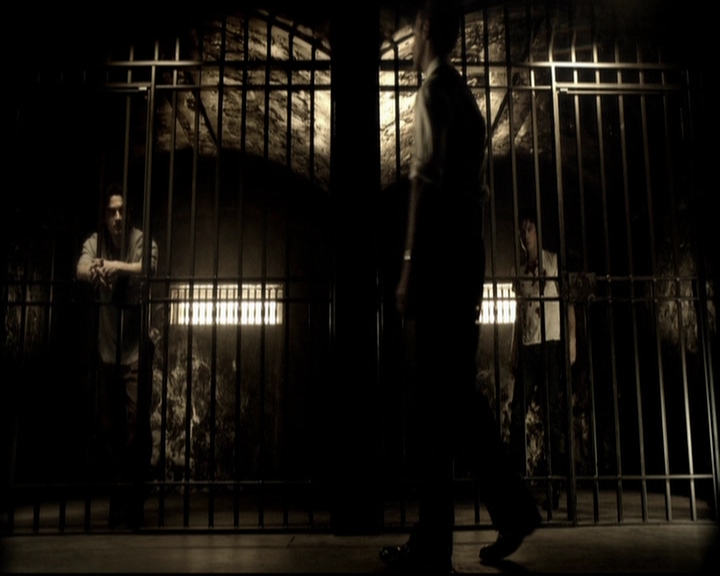 VampireDiariesWorld-dot-org_5x09TheCell1161.jpg