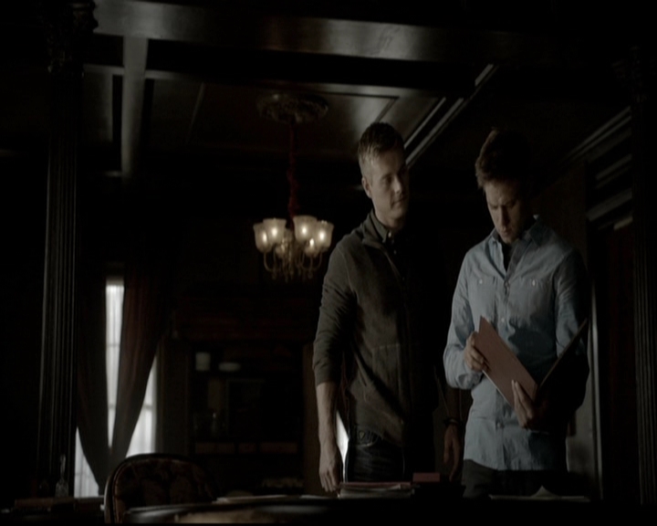 VampireDiariesWorld-dot-org_5x09TheCell1448.jpg