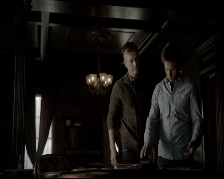 VampireDiariesWorld-dot-org_5x09TheCell1449.jpg