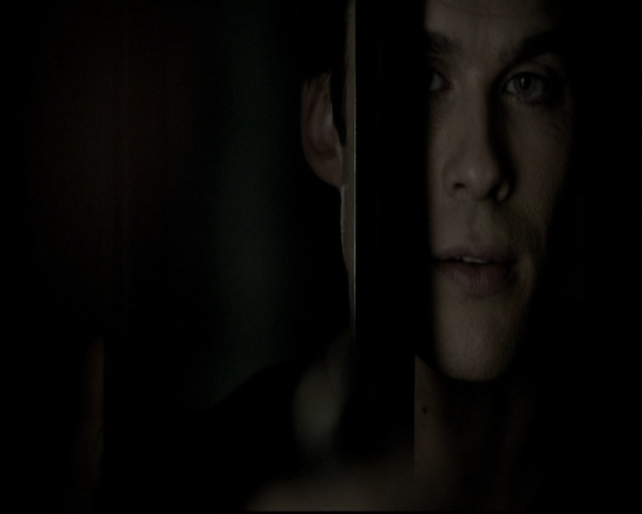 VampireDiariesWorld-dot-org_5x09TheCell1983.jpg