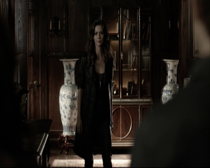 VampireDiariesWorld-dot-org_5x11-500YearsOfSolitude-deletedscene0029.jpg