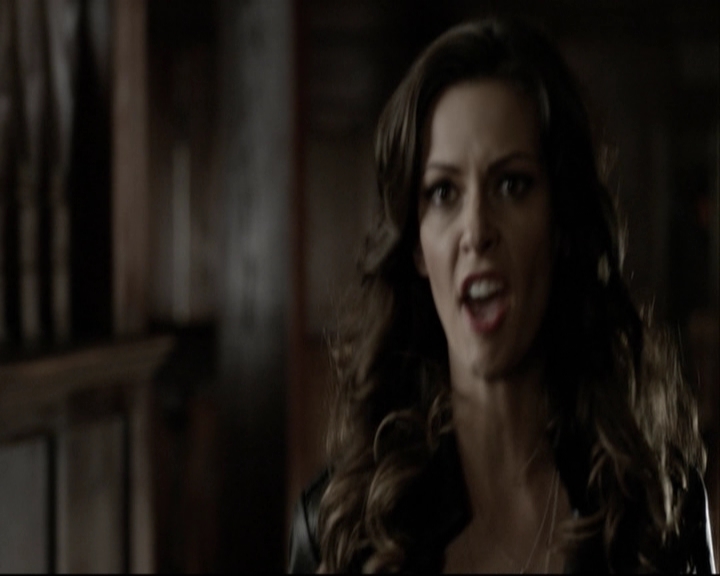 VampireDiariesWorld-dot-org_5x11-500YearsOfSolitude-deletedscene0032.jpg