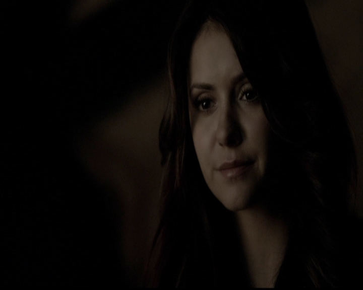 VampireDiariesWorld-dot-org_5x11-500YearsOfSolitude2221.jpg