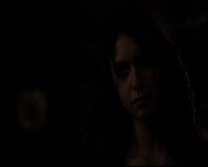 VampireDiariesWorld-dot-org_5x11-500YearsOfSolitude2302.jpg