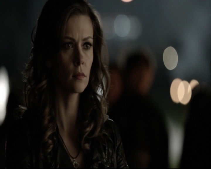 VampireDiariesWorld-dot-org_5x12TheDevilInside-deletedscene0005.jpg