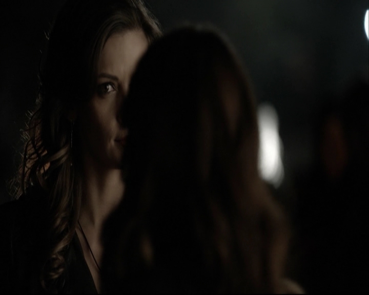 VampireDiariesWorld-dot-org_5x12TheDevilInside-deletedscene0012.jpg