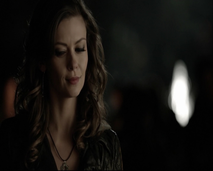 VampireDiariesWorld-dot-org_5x12TheDevilInside-deletedscene0013.jpg