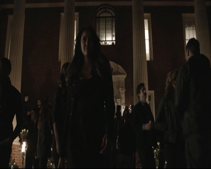 VampireDiariesWorld-dot-org_5x12TheDevilInside-deletedscene0014.jpg