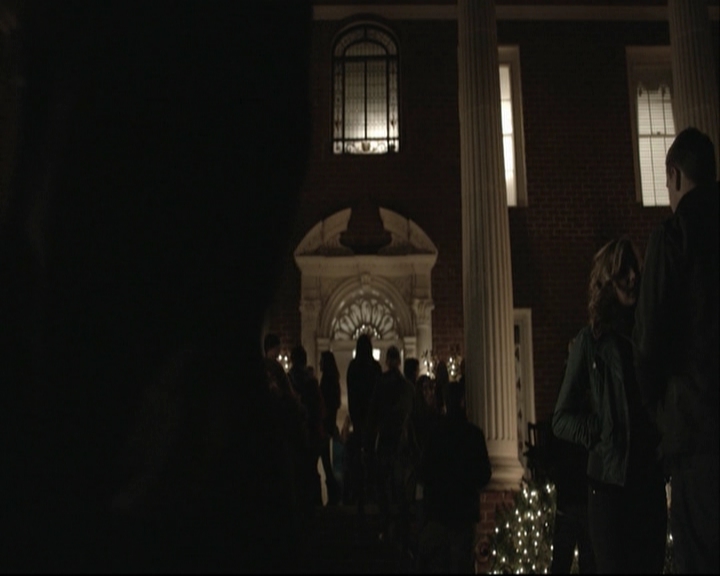 VampireDiariesWorld-dot-org_5x12TheDevilInside-deletedscene0015.jpg