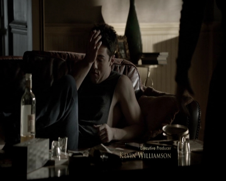 VampireDiariesWorld-dot-org_5x12TheDevilInside2681.jpg