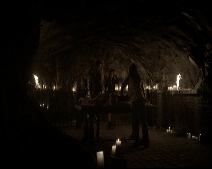 VampireDiariesWorld-dot-org_5x12TheDevilInside3782.jpg