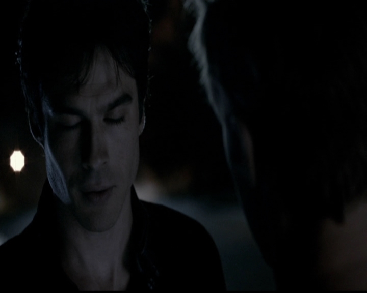 VampireDiariesWorld-dot-org_5x12TheDevilInside4650.jpg