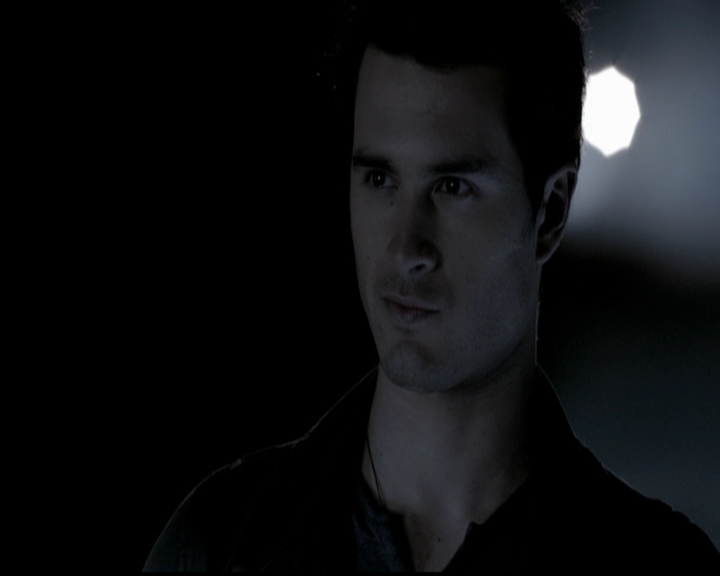 VampireDiariesWorld-dot-org_5x12TheDevilInside4651.jpg