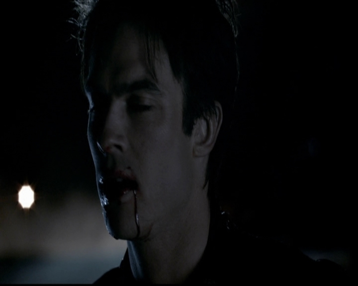 VampireDiariesWorld-dot-org_5x12TheDevilInside4673.jpg