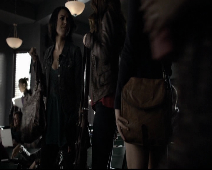 VampireDiariesWorld-dot-org_5x13TotalEclipseOfTheHeart0068.jpg