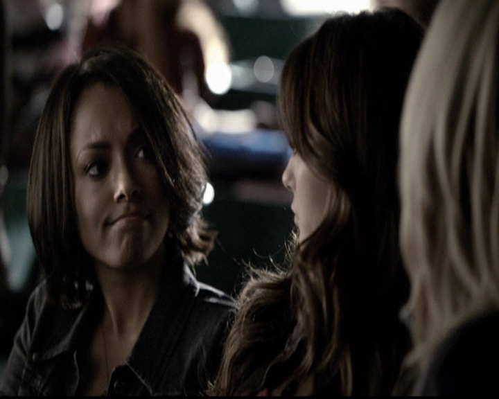 VampireDiariesWorld-dot-org_5x13TotalEclipseOfTheHeart0089.jpg