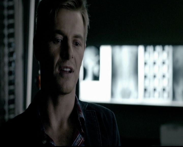 VampireDiariesWorld-dot-org_5x13TotalEclipseOfTheHeart0412.jpg