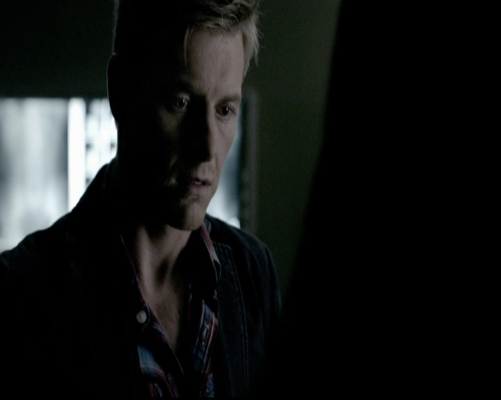 VampireDiariesWorld-dot-org_5x13TotalEclipseOfTheHeart0425.jpg