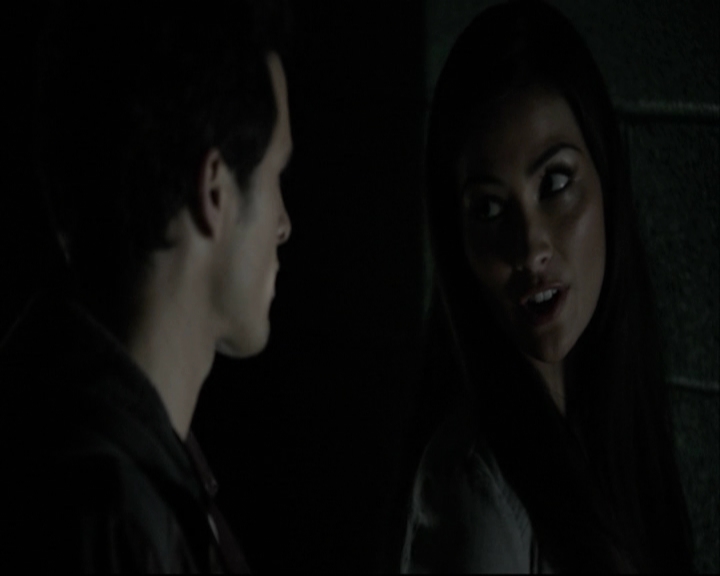 VampireDiariesWorld-dot-org_5x14NoExit-deletedscene2458.jpg