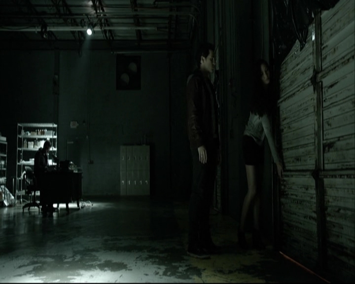 VampireDiariesWorld-dot-org_5x14NoExit-deletedscene2459.jpg