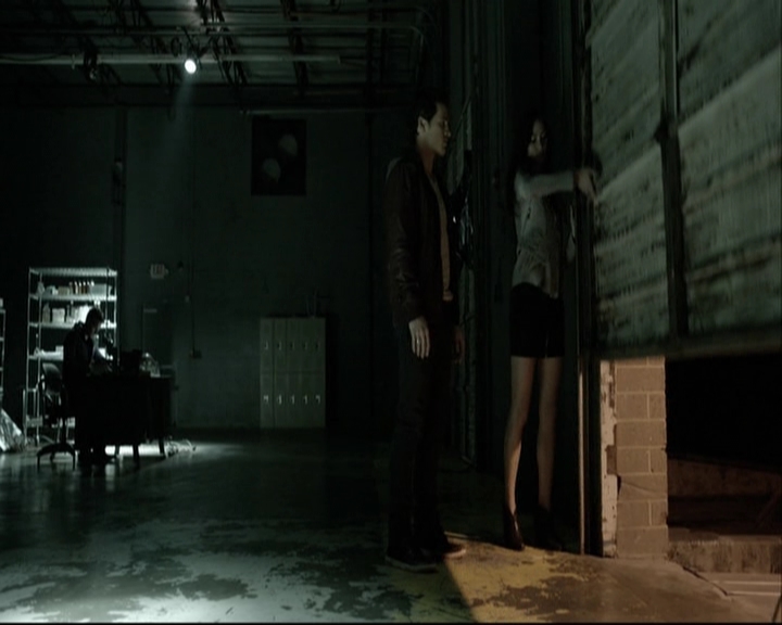 VampireDiariesWorld-dot-org_5x14NoExit-deletedscene2460.jpg