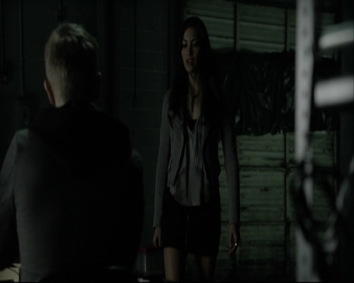 VampireDiariesWorld-dot-org_5x14NoExit-deletedscene2471.jpg