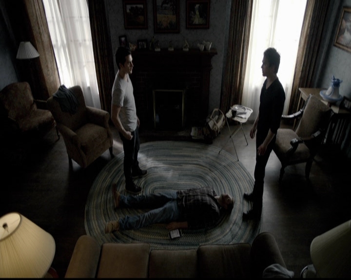 VampireDiariesWorld-dot-org_5x14NoExit0090.jpg