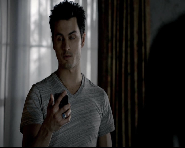 VampireDiariesWorld-dot-org_5x14NoExit0094.jpg