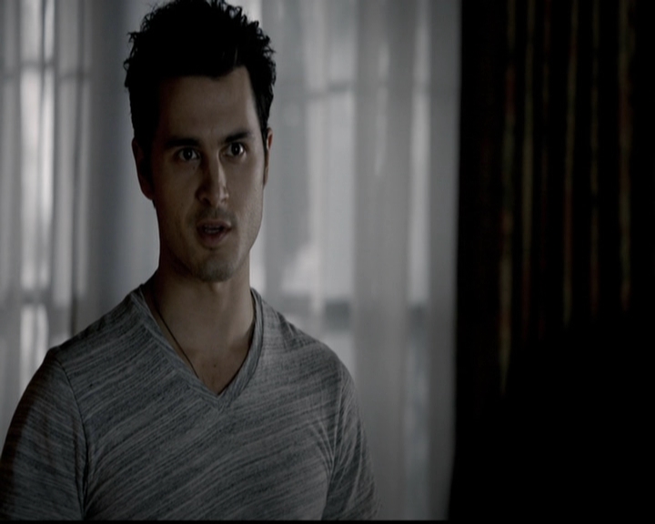 VampireDiariesWorld-dot-org_5x14NoExit0105.jpg