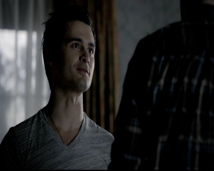 VampireDiariesWorld-dot-org_5x14NoExit0137.jpg