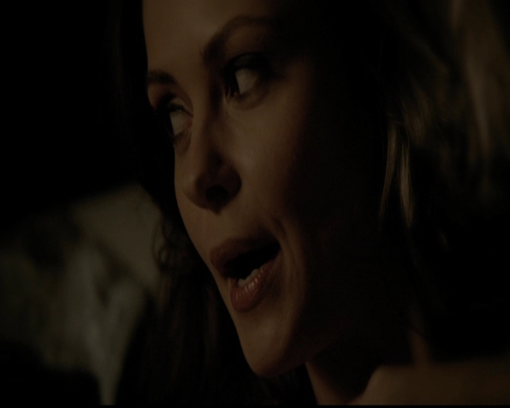 VampireDiariesWorld-dot-org_5x15GoneGirl1102.jpg