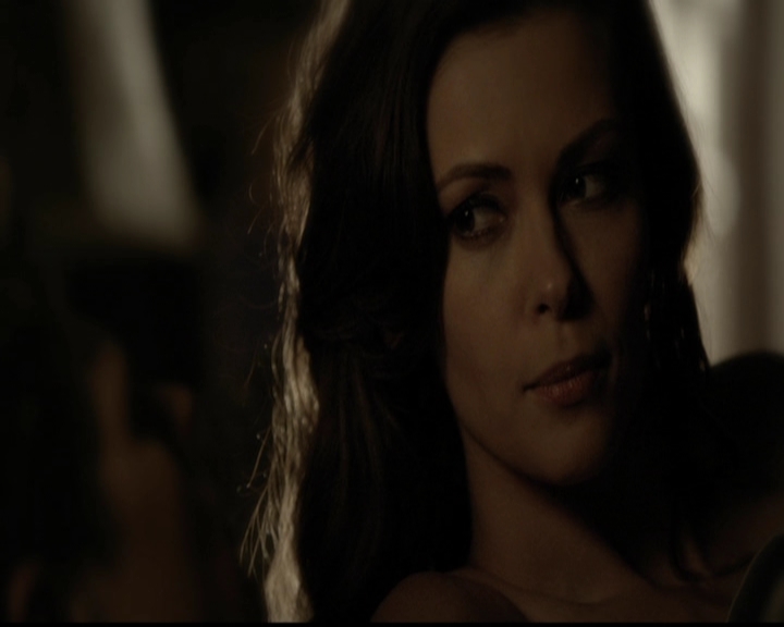 VampireDiariesWorld-dot-org_5x15GoneGirl1107.jpg