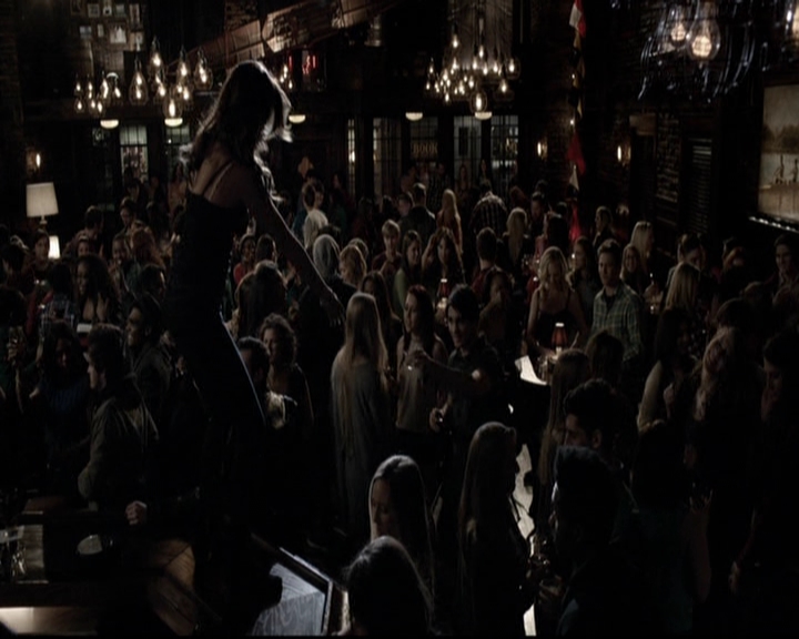 VampireDiariesWorld-dot-org_5x16WhileYouWereSleeping0067.jpg