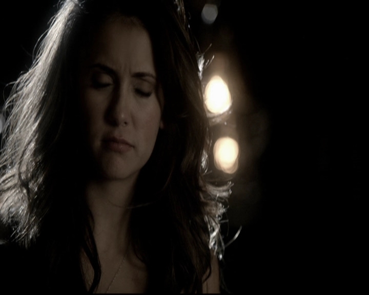 VampireDiariesWorld-dot-org_5x16WhileYouWereSleeping0081.jpg