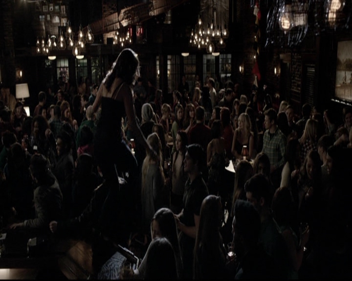 VampireDiariesWorld-dot-org_5x16WhileYouWereSleeping0087.jpg