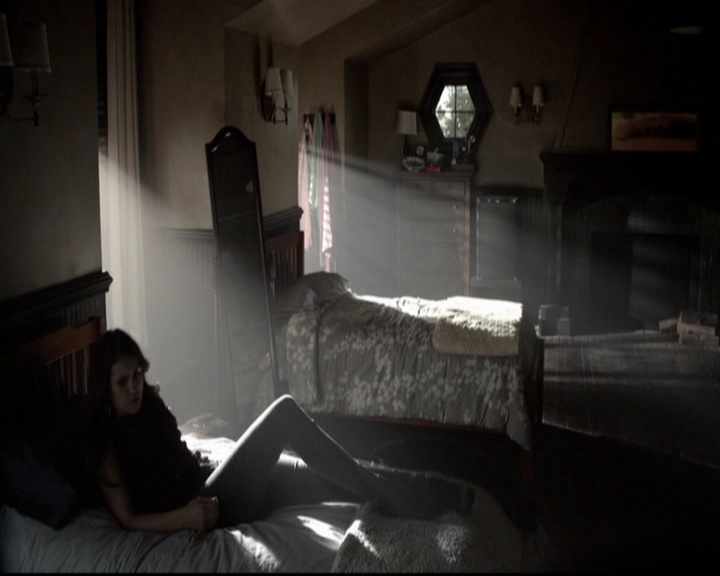 VampireDiariesWorld-dot-org_5x16WhileYouWereSleeping0115.jpg